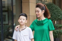 Jennifer Phạm hạnh phúc khi con trai giành danh hiệu thủ khoa cấp trung học