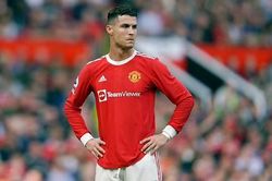 Ronaldo sẽ đi đâu nếu rời MU Hè này?