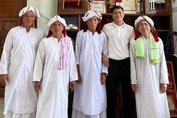 Dụng Quang Nho khánh thành 'biệt phủ' trị giá gần 2 tỷ đồng