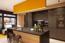 Nhà bếp nổi bật với màu vàng chanh bắt mắt