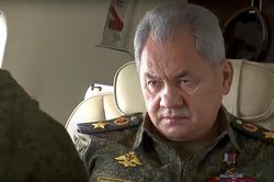 Ông Sergei Shoigui thị sát đơn vị quân đội liên quan đến Ukraine