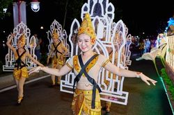 Đà Nẵng thành 'chảo lửa' với đêm lễ hội Carnival đường phố Sun Fest đầu tiên