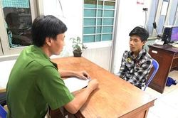 Nam thanh niên đâm tài xế xe ôm, cướp tài sản