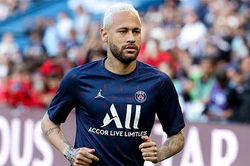 PSG mời Juventus mua Neymar