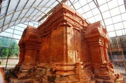 Văn hóa - Nghệ thuật Thông tin văn hóa Tháp Chăm Phú Diên xác lập kỷ lục thế giới