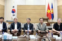 GS Vũ Minh Giang: 'Sức mạnh văn hóa làm nên kiêu hãnh quốc gia'