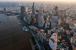 Kinh tế TP.HCM phục hồi hình chữ V