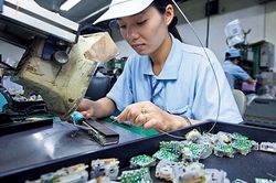 Khó khăn bủa vây, GDP Việt Nam quý II/2022 bứt phá, tăng 7,72%