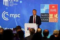 NATO đặt mục tiêu trung hòa carbon vào năm 2050
