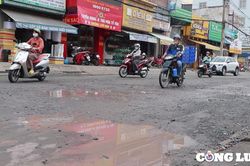 TP.HCM: Đường Võ Văn Ngân nham nhở sỏi đá, ổ gà sau khi tháo lô cốt