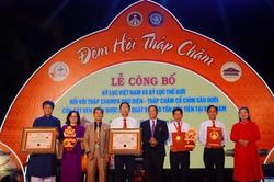 Tháp Chăm cổ được khai quật đầu tiên tại Việt Nam xác lập Kỷ lục Thế giới