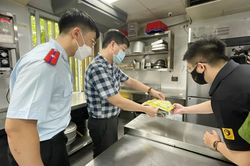 Nắng nóng gia tăng nguy cơ ngộ độc thực phẩm