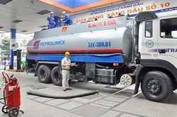 Giá xăng dầu đẩy lạm phát lên cao
