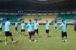 Cầu thủ U19 Việt Nam được phổ biến về phòng, chống tiêu cực trong bóng đá