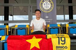 Xác định thời điểm Quang Hải đá trận ra mắt Pau FC