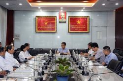 Tình trạng thiếu thuốc, vật tư y tế: Mệnh lệnh trên hết là cứu dân, giải quyết tận gốc vấn đề