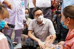 Phó Thủ tướng Vũ Đức Đam: 'Để dịch sốt xuất huyết bùng phát là có lỗi lớn với dân'