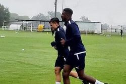 Quang Hải tập buổi đầu tiên cùng Pau FC