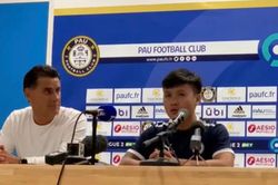 HLV Pau FC: Tôi nghĩ Quang Hải không đá giống Messi