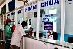 Nỗ lực bao phủ bảo hiểm y tế toàn dân