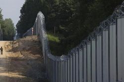 Ba Lan hoàn thành bức tường biên giới với Belarus