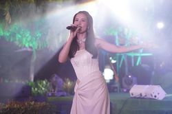 Màn song ca giữa Đông Nhi và khán giả khiến ai nấy nghe xong đều không khỏi 'sang chấn tâm lý'