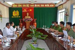 Tháo gỡ khó khăn khi trả căn cước công dân qua đường bưu điện