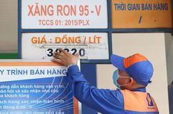 Xăng RON95-III giảm 110 đồng/lít, xăng E5 RON92 giảm 411 đồng/lít