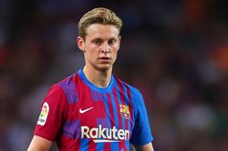 Chelsea muốn giành De Jong khỏi tay MU