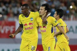 Bình Định 1-1 HAGL: Brandao giành 1 điểm cho HAGL