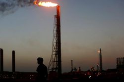 Sản lượng dầu tăng giúp kinh tế Venezuela tăng trưởng mạnh nhất 15 năm