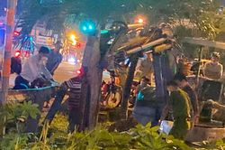 Dùng xe múc đất cứu công nhân bị vùi lấp, làm chết nạn nhân