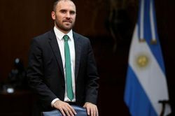 Bộ trưởng Kinh tế Argentina Guzman từ chức do khủng hoảng gia tăng