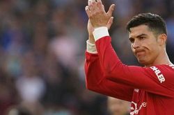 Ronaldo muốn rời MU