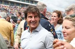 Tom Cruise bước sang tuổi 60