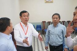 Thứ trưởng Bộ GD&ĐT đề nghị TPHCM không 'vận dụng sáng tạo' khi tổ chức thi tốt nghiệp THPT
