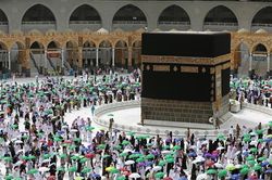 Saudi Arabia chuẩn bị lễ hành hương đến Mecca lớn nhất kể từ đại dịch