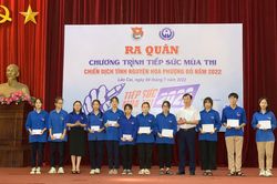 Ra quân 'Tiếp sức mùa thi' và chiến dịch tình nguyện 'Hoa phượng đỏ' năm 2022