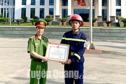 Chủ tịch UBND tỉnh tặng Bằng khen cho Binh nhì Quan Ngọc Hoàng