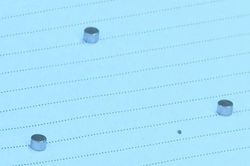 Phá ổ nhóm bán tai nghe 'hạt đỗ' 2 mm trước ngày thi tốt nghiệp THPT