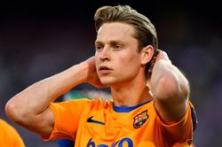 Lý do khiến Barca không thể giữ De Jong