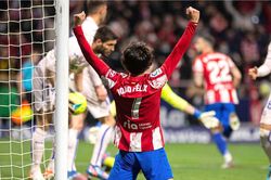 Joao Felix: Bay lên những ước mơ