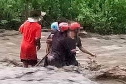 4 người dân tại Cao Bằng bị lũ cuốn mất tích