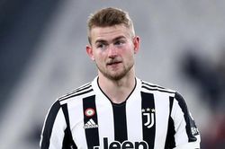Juventus ra giá bán De Ligt