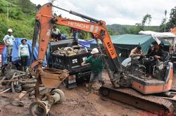 Tiếp tục có lũ gây khó khăn trong tìm kiếm người bị nạn tại Thủy điện Nậm Pồ