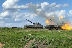 Tổng thống Ukraine: Nga dồn dập tấn công Donetsk, không kích khắp Ukraine