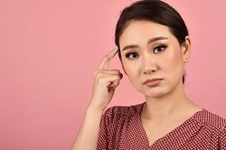 Bạn trai so sánh tôi vượt trội vợ cũ anh ta