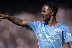 Sterling đồng ý điều khoản cá nhân với Chelsea