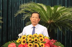 Chủ tịch TP.HCM: Nghị quyết 54 phân cấp cho TP nhưng khi làm thì vẫn xin ý kiến