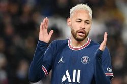 Tân huấn luyện viên PSG chốt tương lai của Neymar?